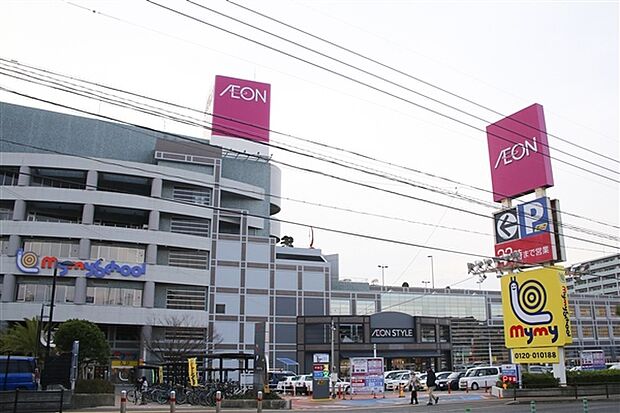 イオンスタイル笹丘店（約784m）