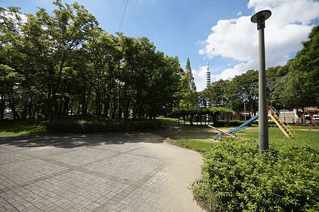 中央公園（約1,367m）