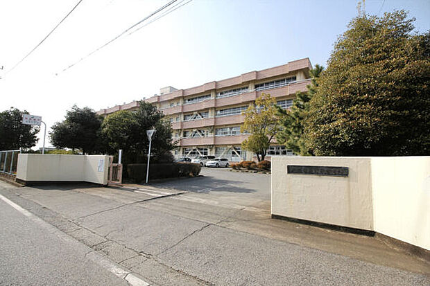 太田市立宝泉中学校(約667m)