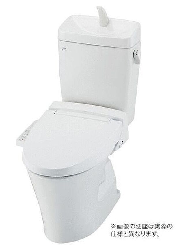 【洗面化粧台「シーライン」】水栓を引き出して使える、お掃除に便利な洗面化粧台。洗面台下には収納を備えています。