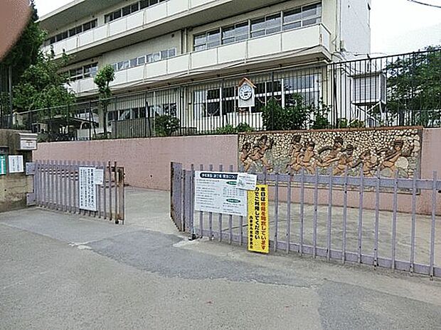 西東京市立谷戸第二小学校(約674m)