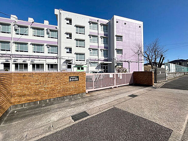 名古屋市立豊が丘小学校(約428m)