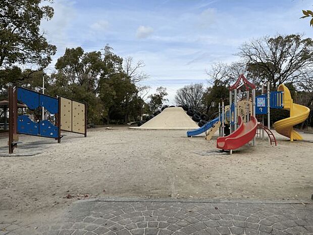 蓬川公園（約661m）