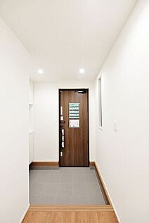 玄関・エントランス
