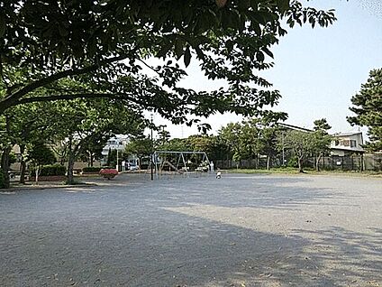 スズキヤ鵠沼店 426m