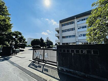 太田市立東中学校 2757m
