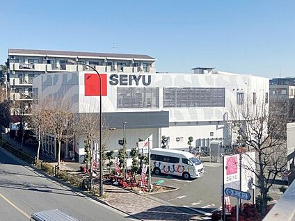 西友豊玉南店 661m