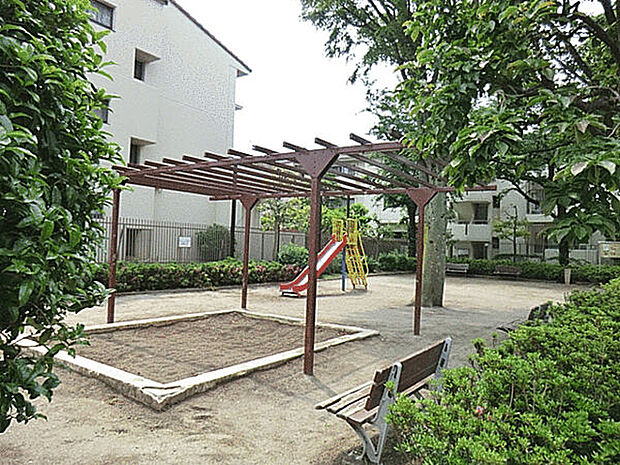 高松六丁目児童遊園（約221m）