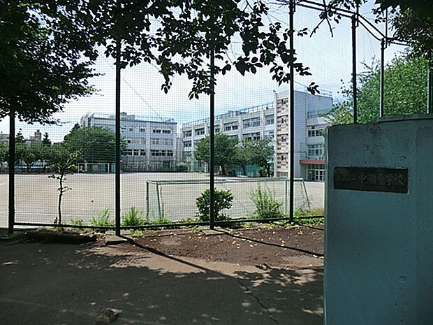 杉並区立中瀬中学校（約823m）