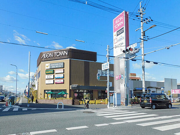 イオンタウン豊中庄内(約786m)