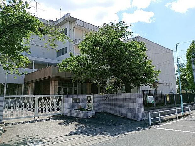 名古屋市立楠西小学校(約754m)