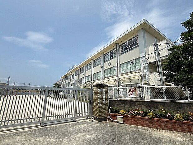 福岡市立今宿小学校(約1,182m)