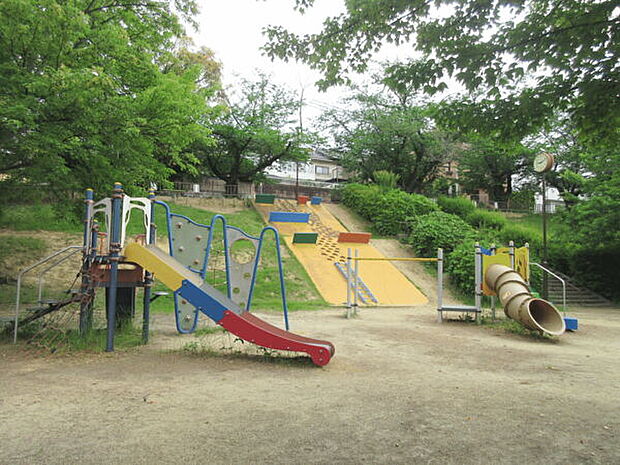 大廻間第二公園(約746m)