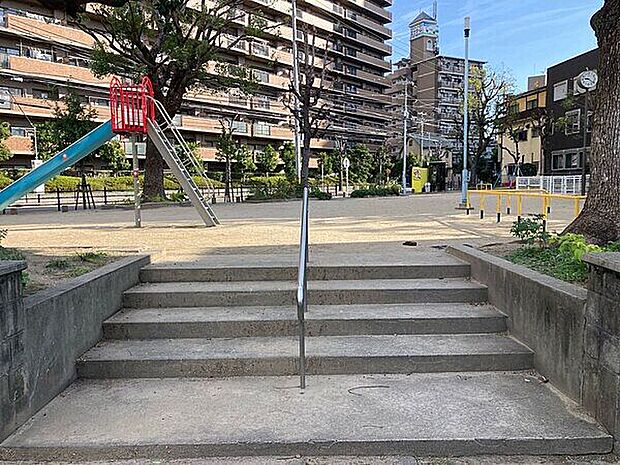 新喜多東公園(約1,191m)