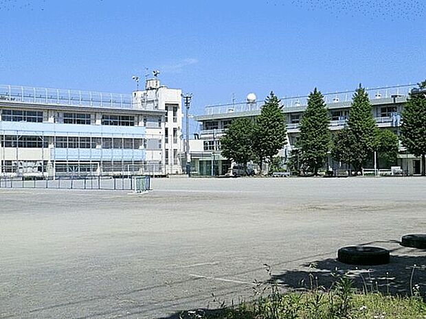 国分寺市立第三中学校（約1,315m）