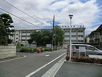 エミオ石神井公園店 1803m