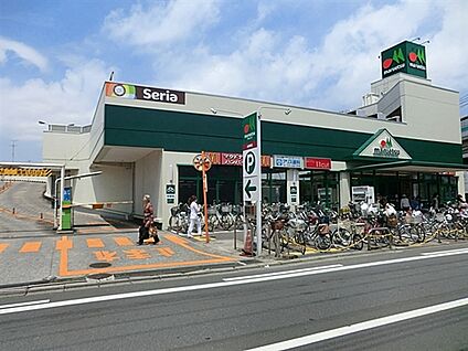 マルエツ出来野店 517m