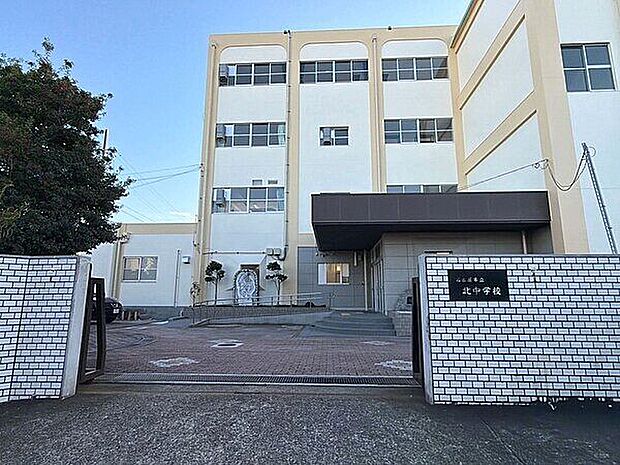 名古屋市立北中学校(約719m)