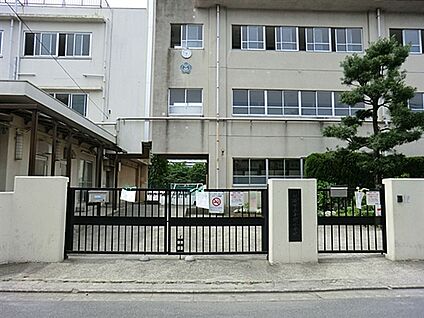 川崎市立平間小学校 314m