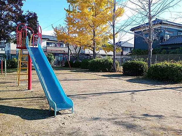 コネハサマ児童遊園（約1,057m）