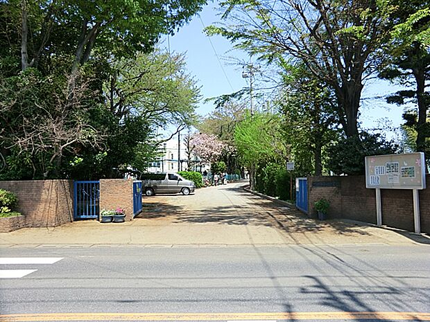 川口市立安行中学校（約1,497m）