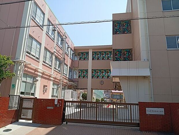 名古屋市立高木小学校（約568m）