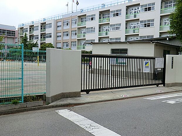 川口市立元郷小学校（約760m）