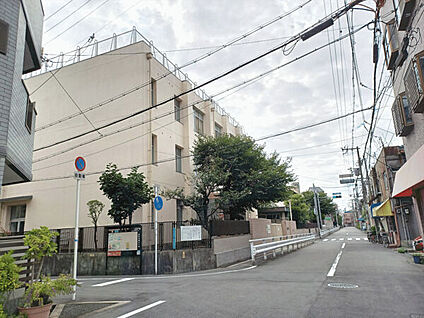 大阪市立市岡小学校 388m
