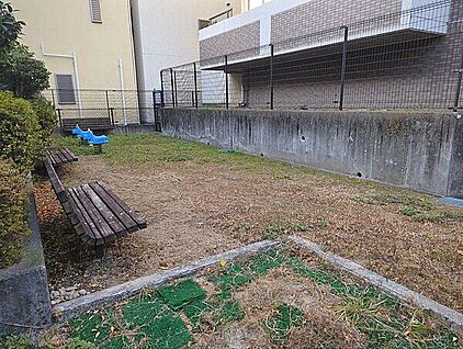 香里西之町第1ちびっこ老人憩の広場 308m