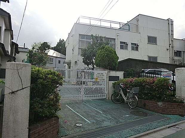 礫川公園(約1,094m)