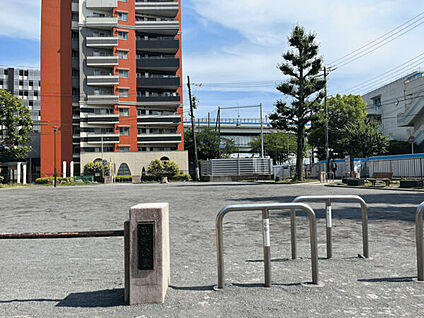 西町公園 1079m
