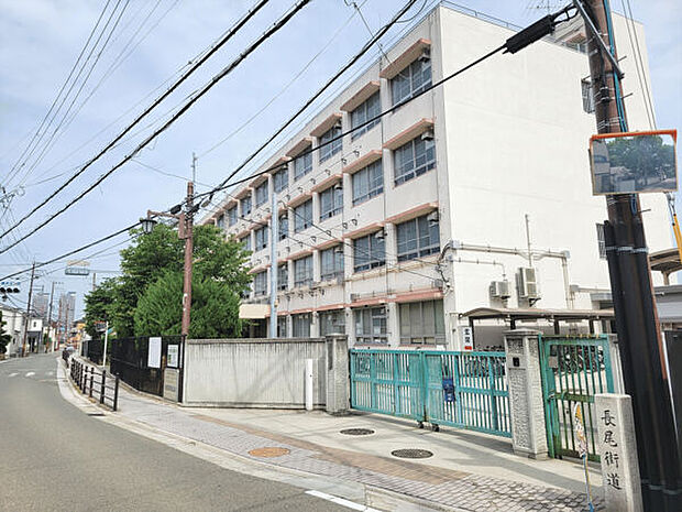 堺市立五箇荘小学校（約169m）