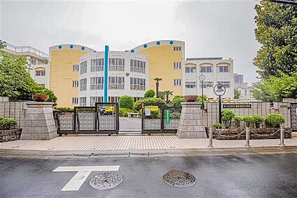 さいたま市立浦和別所小学校 1550m