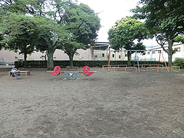 氷川公園（約1,371m）