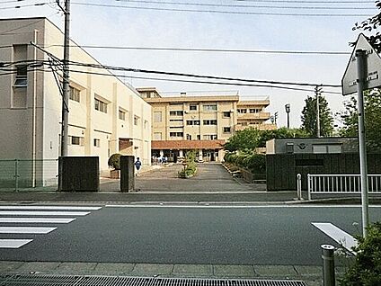 座間市立相模中学校 1242m