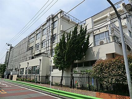 江東区立第六砂町小学校 180m