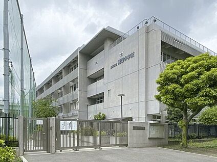 墨田区立桜堤中学校 1520m