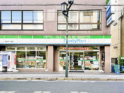 ファミリーマート 国立中一丁目店 1328m