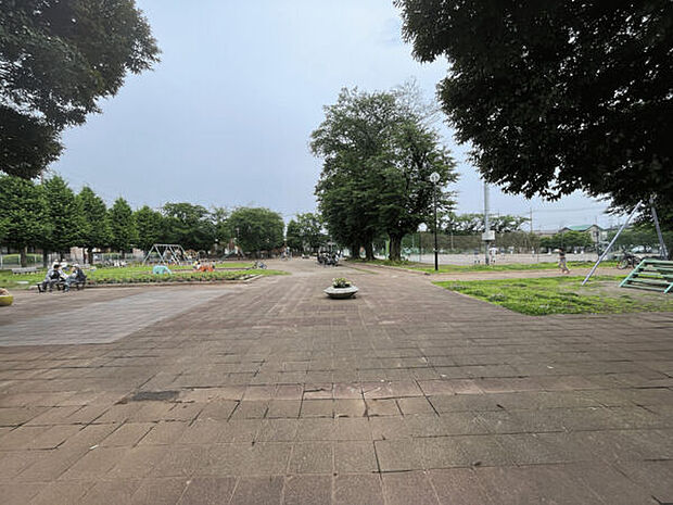 藁田島公園（約1,304m）
