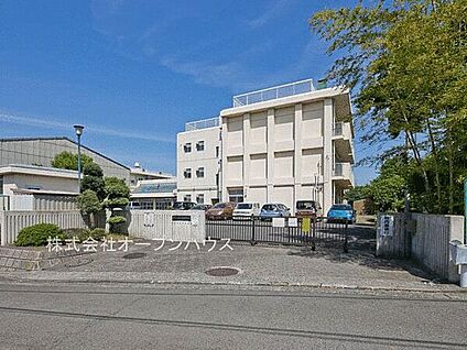 横浜市立みたけ台中学校 416m