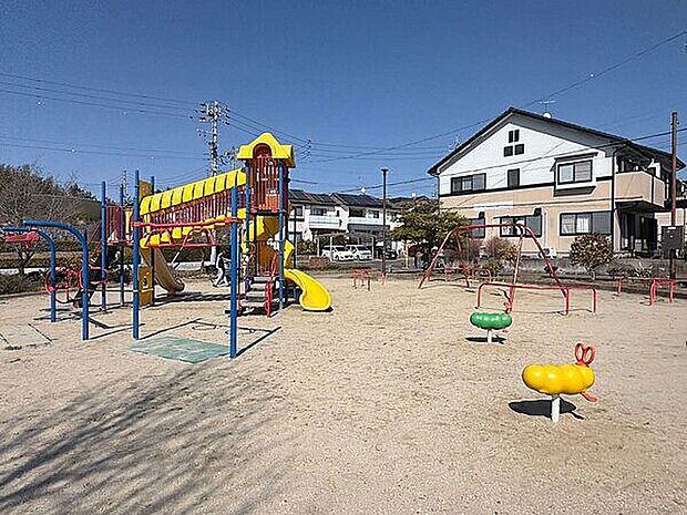 七ツ池公園（約131m）