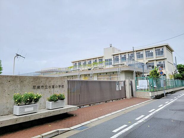 尼崎市立水堂小学校（約383m）