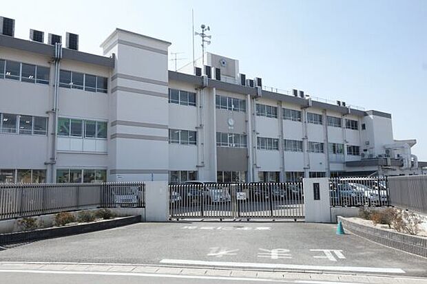大野城市立大野東小学校（約1,162m）