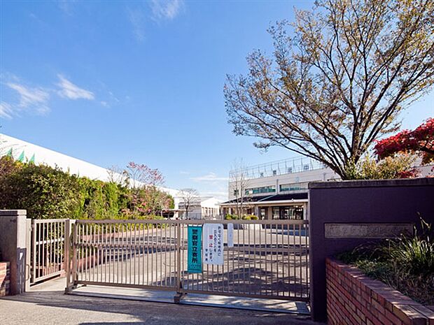 東大泉第二児童遊園(約1,302m)