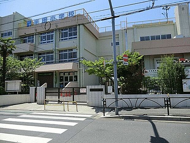 葛飾区立半田小学校（約193m）