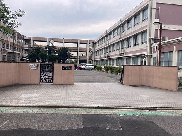 名古屋市立長良中学校（約1,667m）