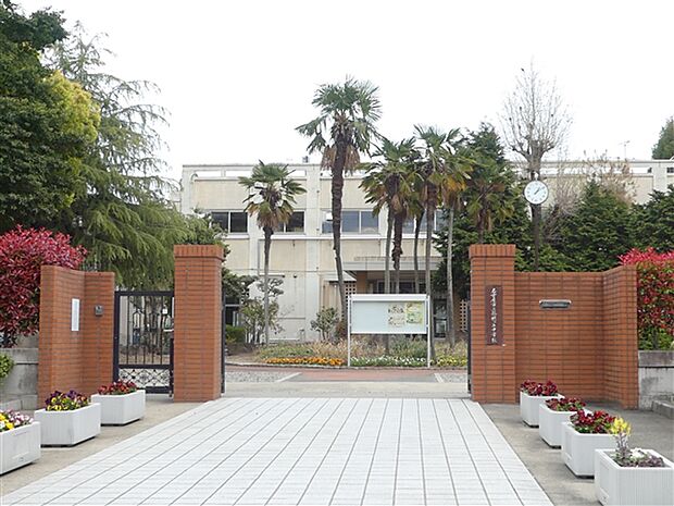 名古屋市立瑞穂ヶ丘中学校（約715m）