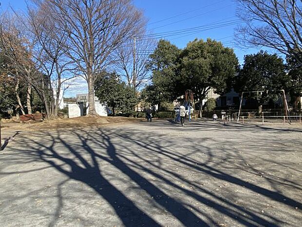荏田南やまぶき公園（約1,520m）