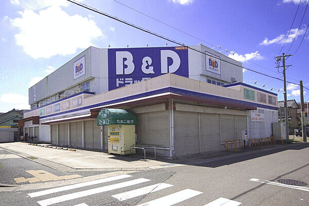 名古屋市立山田中学校(約982m)