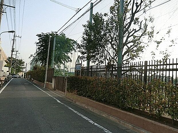 立川市立立川第三中学校（約1,226m）